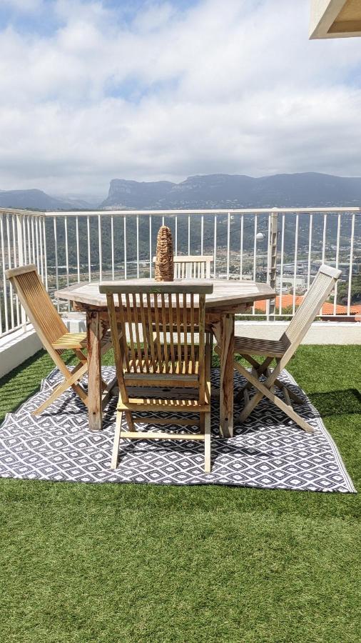 Appartement 3 Pieces Dans Avec Piscine